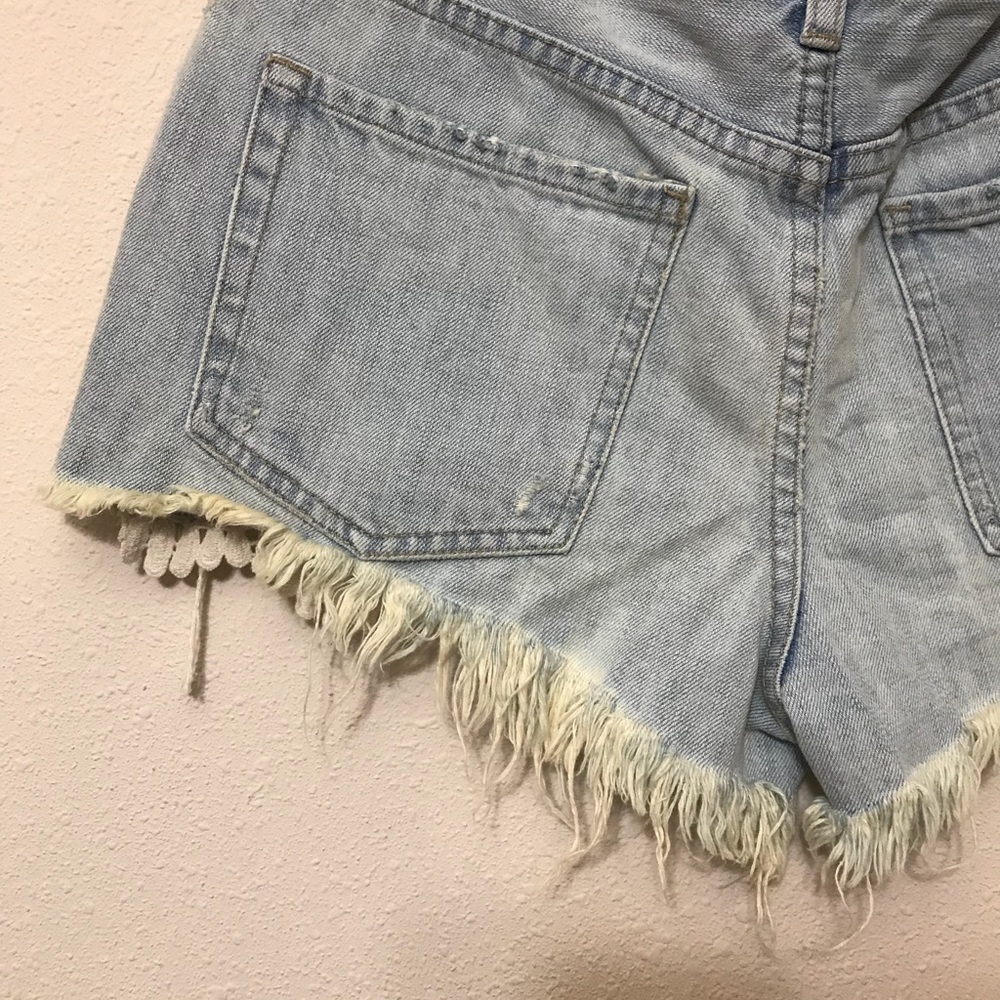 Women’s Free People Shorts- 26 & 28 - Picture 5 of 7